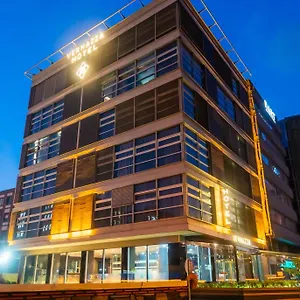 4* Otel Mecidiyekoy
